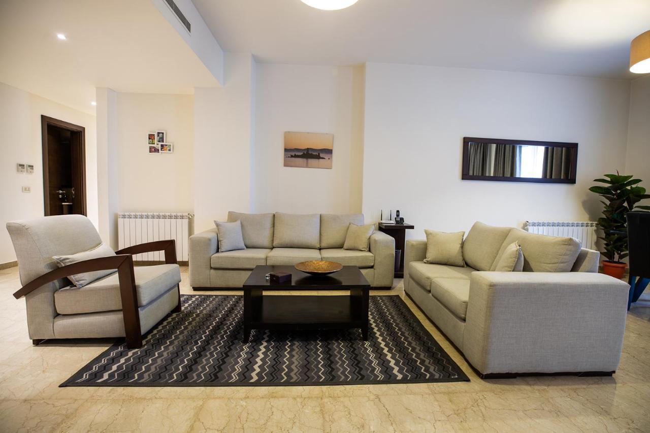 Kantari Suites Beirut Exteriör bild